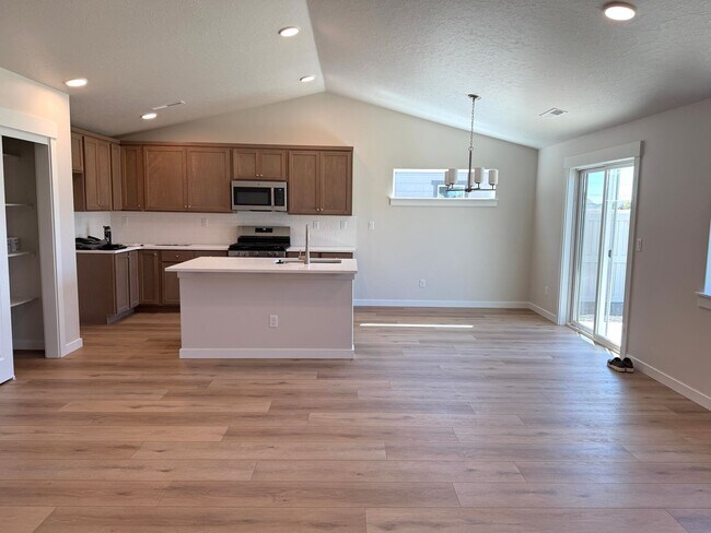 Building Photo - Newly Built 3-Bedroom with Fenced Back Yard