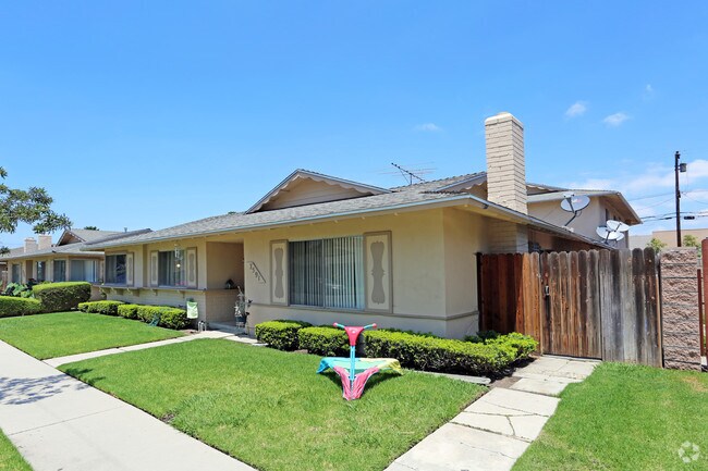 Building Photo - 7591 Volga Dr