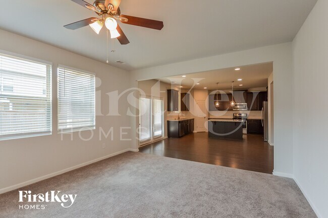 Foto del edificio - 7795 Nolan Trail