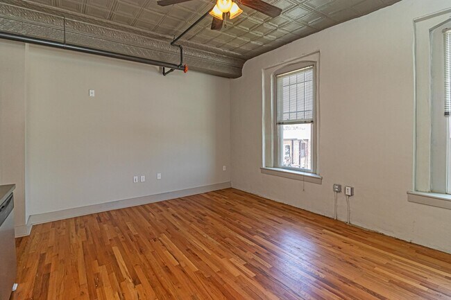 Building Photo - 215-M Nash Street
