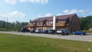 Pondview Apartments - 1374 Bucksport Rd