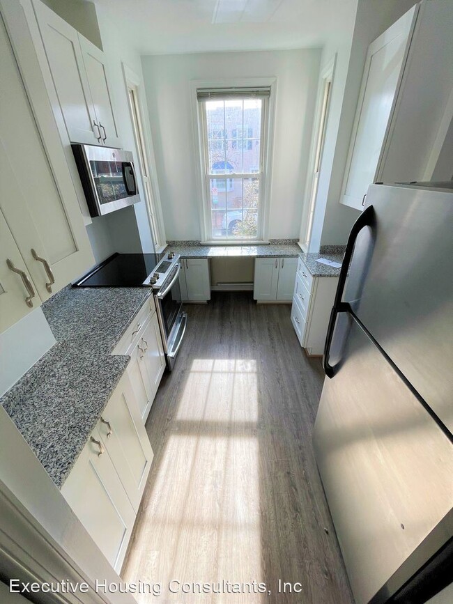 Building Photo - 2 br, 1.5 bath House - 2805 Olive Street, NW
