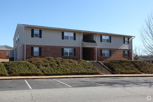 Building Photo - Salem Gardens