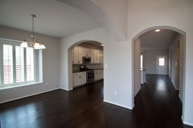 Foto del edificio - 383 Leadtree Loop