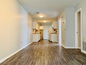 Building Photo - 415 NW 119th St