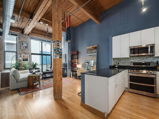 Building Photo - 300 W Grand Ave