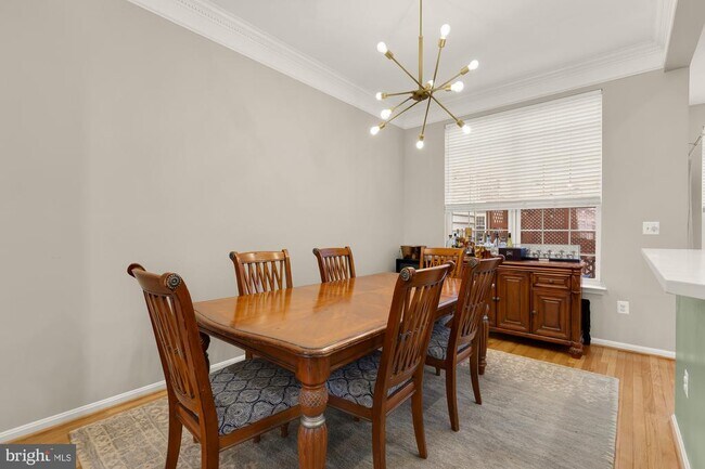 Foto del edificio - 6143 Cinnamon Ct