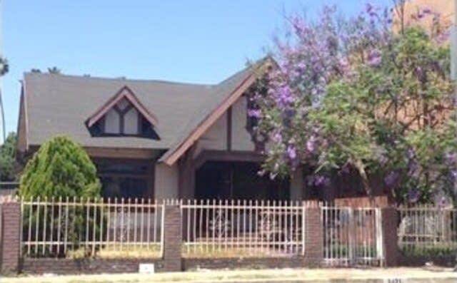 Primary Photo - 3421 Arlington Ave
