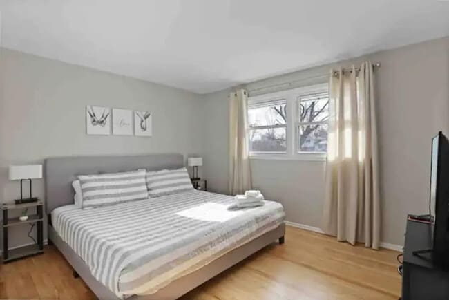 Foto del edificio - 1523 Bates Ln