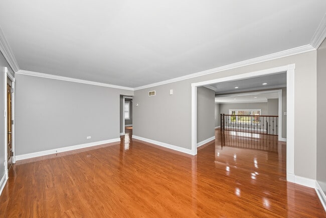 Building Photo - 604 Revere Rd