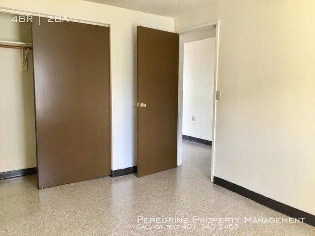 Foto del edificio - 4 bedroom in Central Falls RI 02863