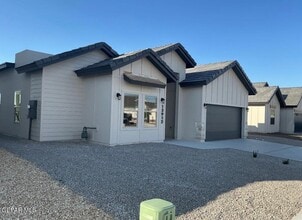 Building Photo - 13912 Garforth Ave