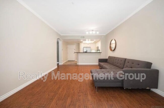 Foto del edificio - 9253 Regents Rd