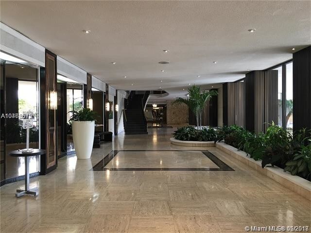 Building Photo - 5555 Collins Ave