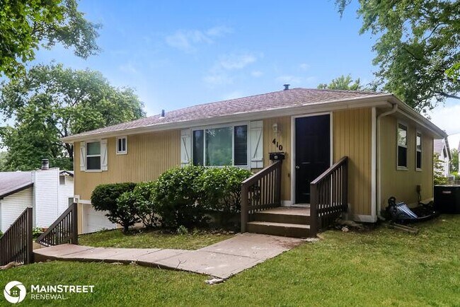 Building Photo - 410 NW 71ST ST, KANSAS CITY, MO 64118