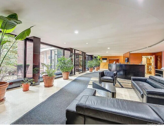 Foto del edificio - 139-15 83rd Ave