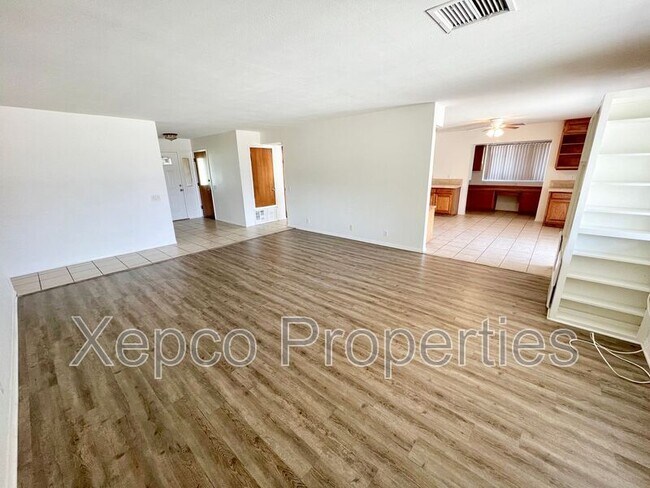 Building Photo - 33551 Shifting Sands Trail