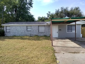 Building Photo - 1841 Cherry Ln