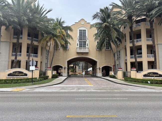 Foto del edificio - 3001 NE 185th St