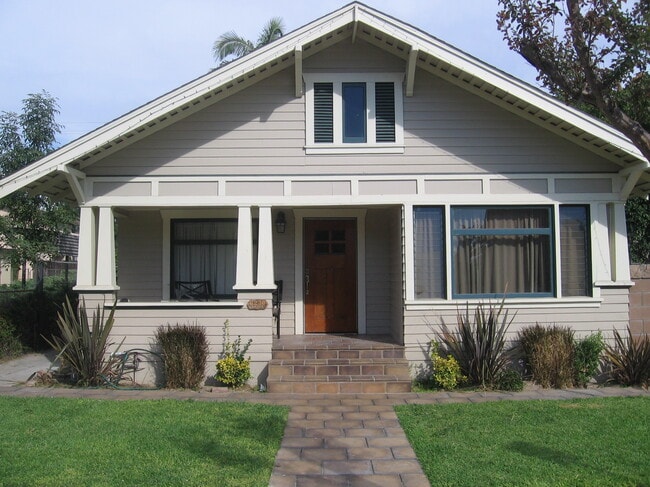 Building Photo - 6230 Milton Ave