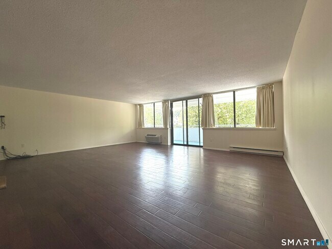 Foto del edificio - 1460 Elm St