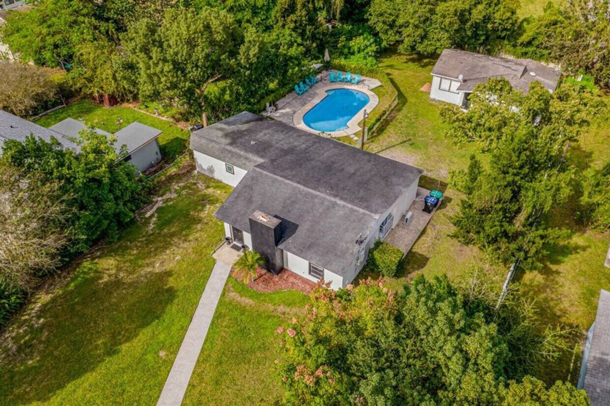 Foto principal - 2233 E Kaley Ave