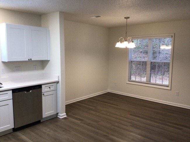 Building Photo - 141 Cameron Way Cir