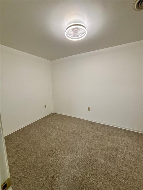 Foto del edificio - 118 S Main St