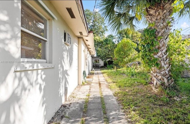 Foto del edificio - 4200 NW 2nd St