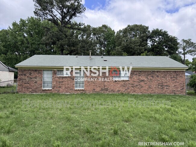 Building Photo - 1217 Western Park Dr