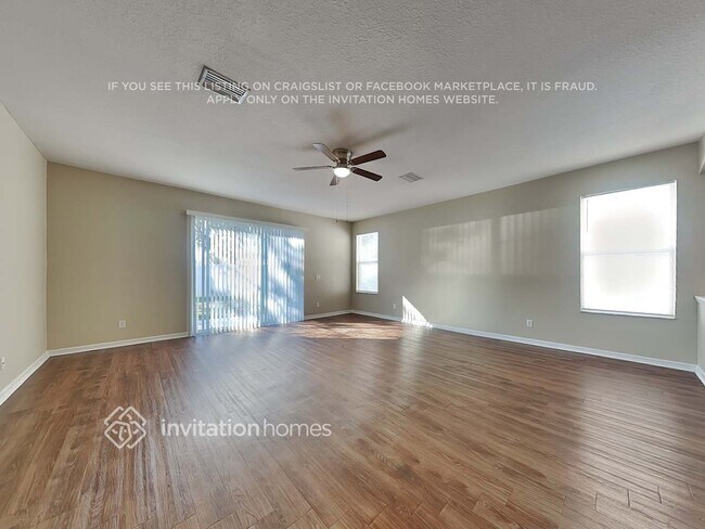 Foto del edificio - 210 Westchester Hills Ln