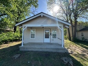 Building Photo - 546 N Clayton Ave