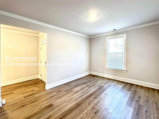 Foto del edificio - 331 Caledonia Ct