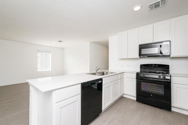 Foto del edificio - 12516 Huntington Rdg Wy