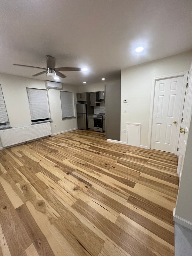 Foto principal - 1100 Lincoln Ave