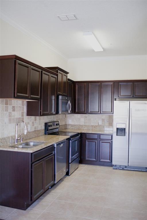 Foto del edificio - 1546 Broken Oak Dr