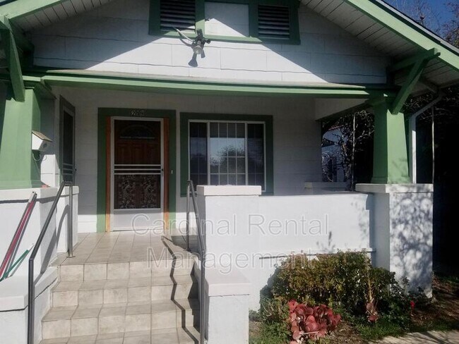 Foto del edificio - 219 S Avenue 60