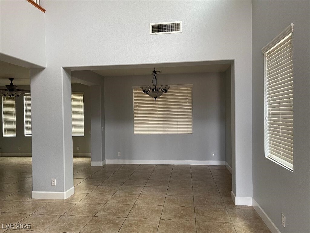 Primary Photo - 7393 W Mistral Ave