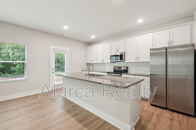 Foto del edificio - 118 Silverwood Ct