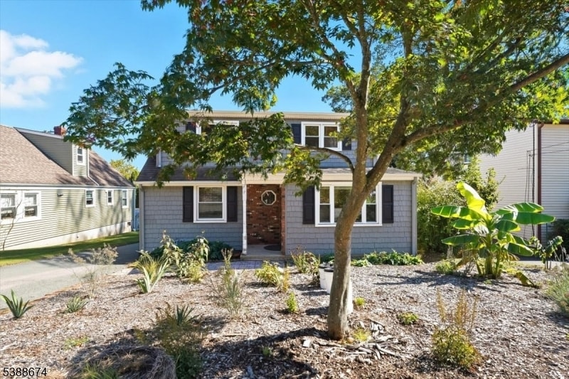 Foto principal - 7 Birchwood Rd
