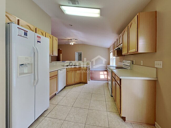 Building Photo - 2140 Creekmont Dr