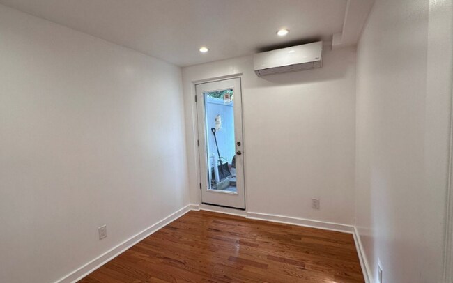 Building Photo - 1274 Bergen St