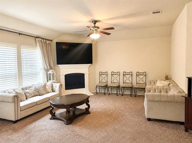 Foto del edificio - 112 Rustic Oak Ln