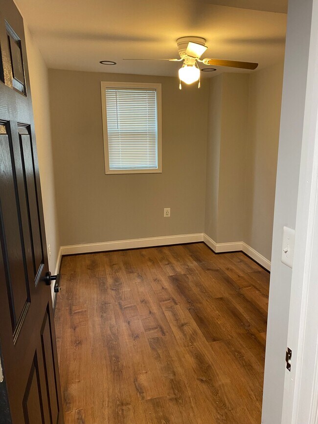 Foto del edificio - 3412 Gwynns Falls Pkwy