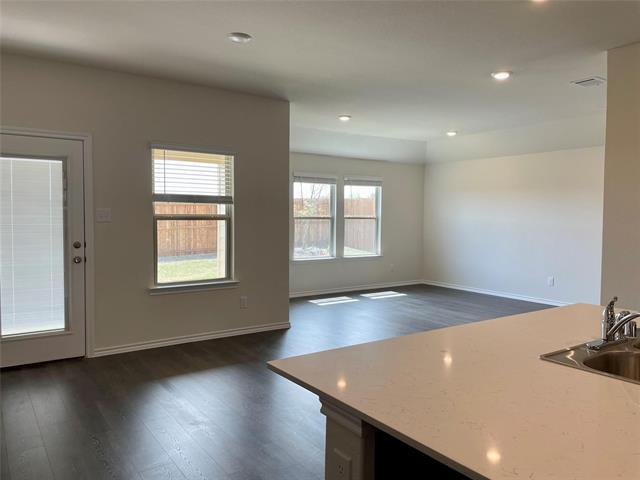Foto del edificio - 3128 Sweetwater Way