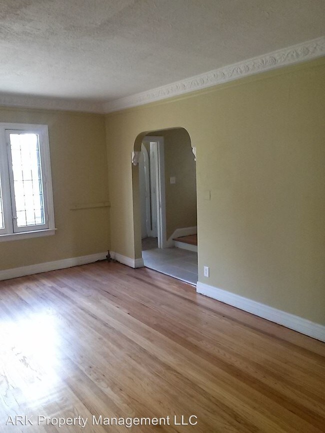 Building Photo - 4 br, 2.5 bath House - 17371 Pennington