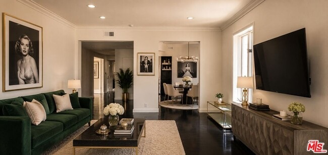 Foto del edificio - 1424 N Crescent Heights Blvd