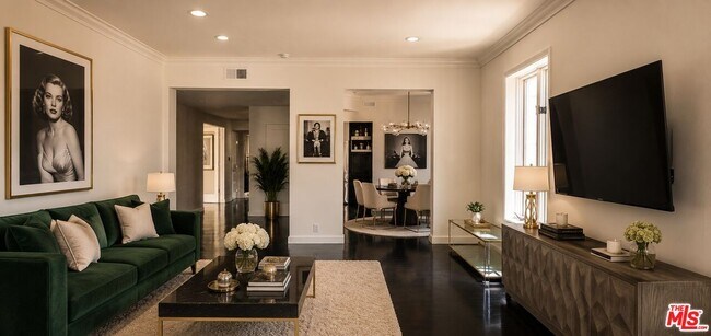 Building Photo - 1424 N Crescent Heights Blvd