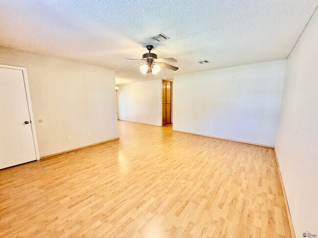 Foto del edificio - 2783 W 29th Ln