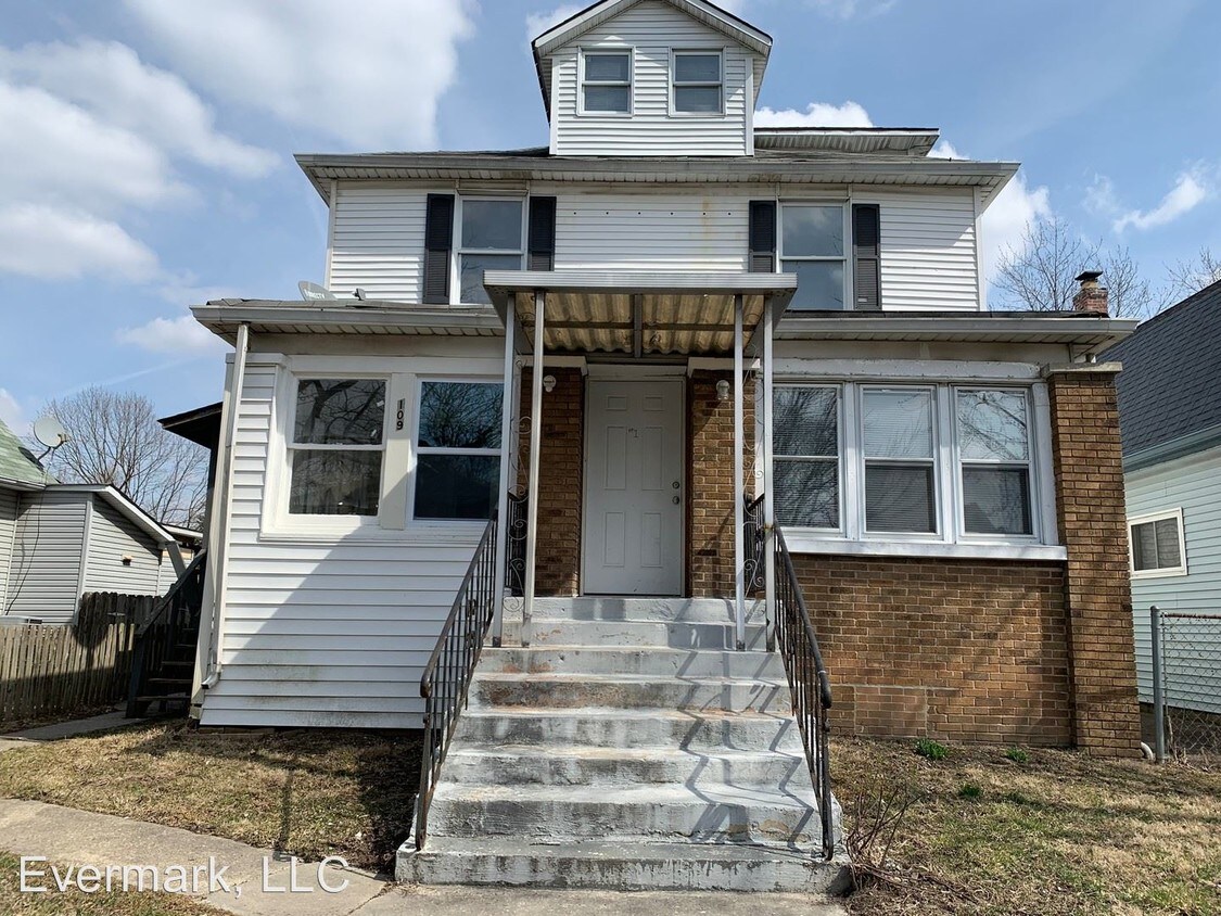Primary Photo - 109 N Euclid Ave